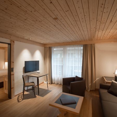 Bernerhof Swiss Quality Hotel Гстаад Екстериор снимка