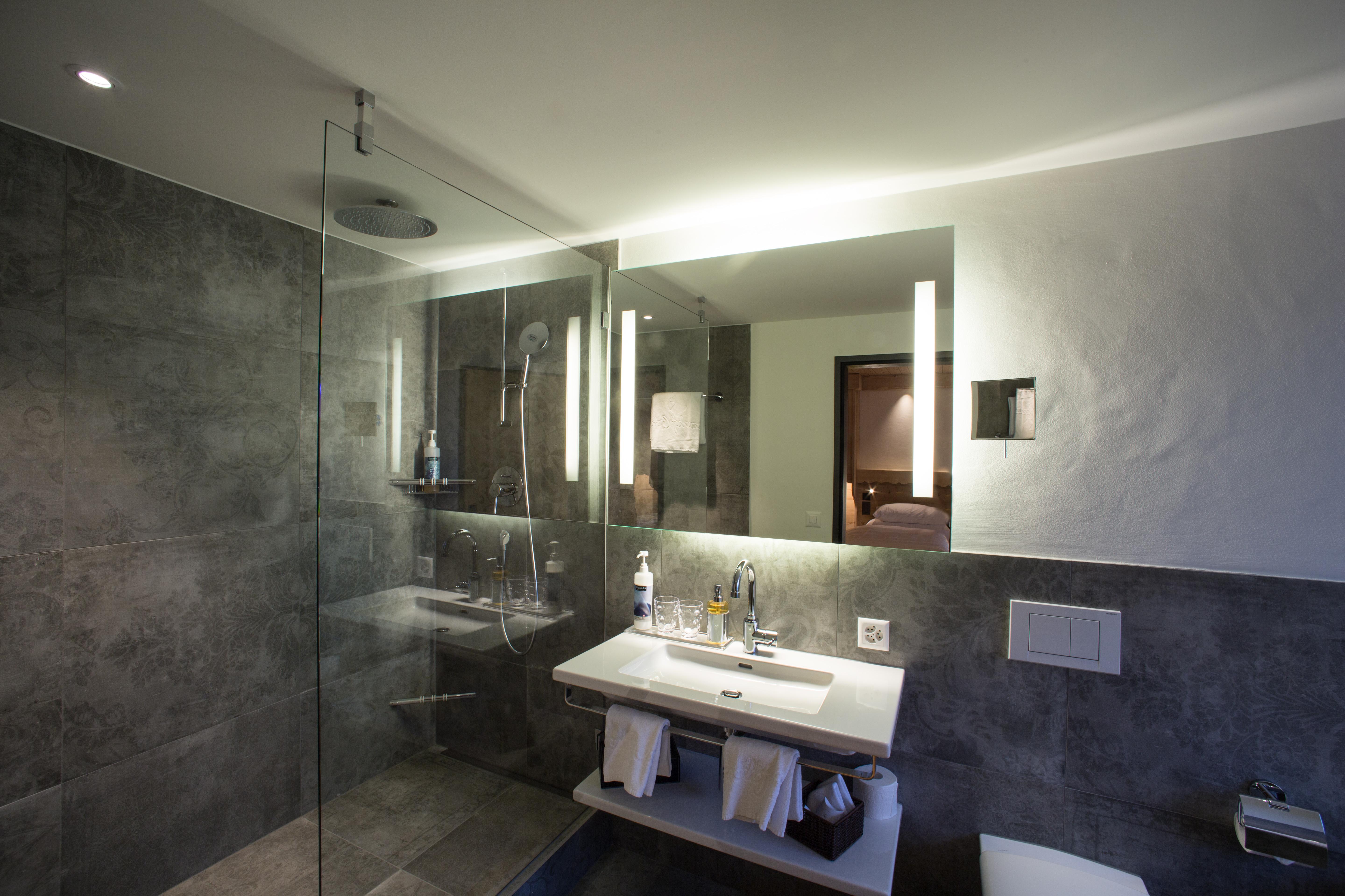 Bernerhof Swiss Quality Hotel Гстаад Екстериор снимка